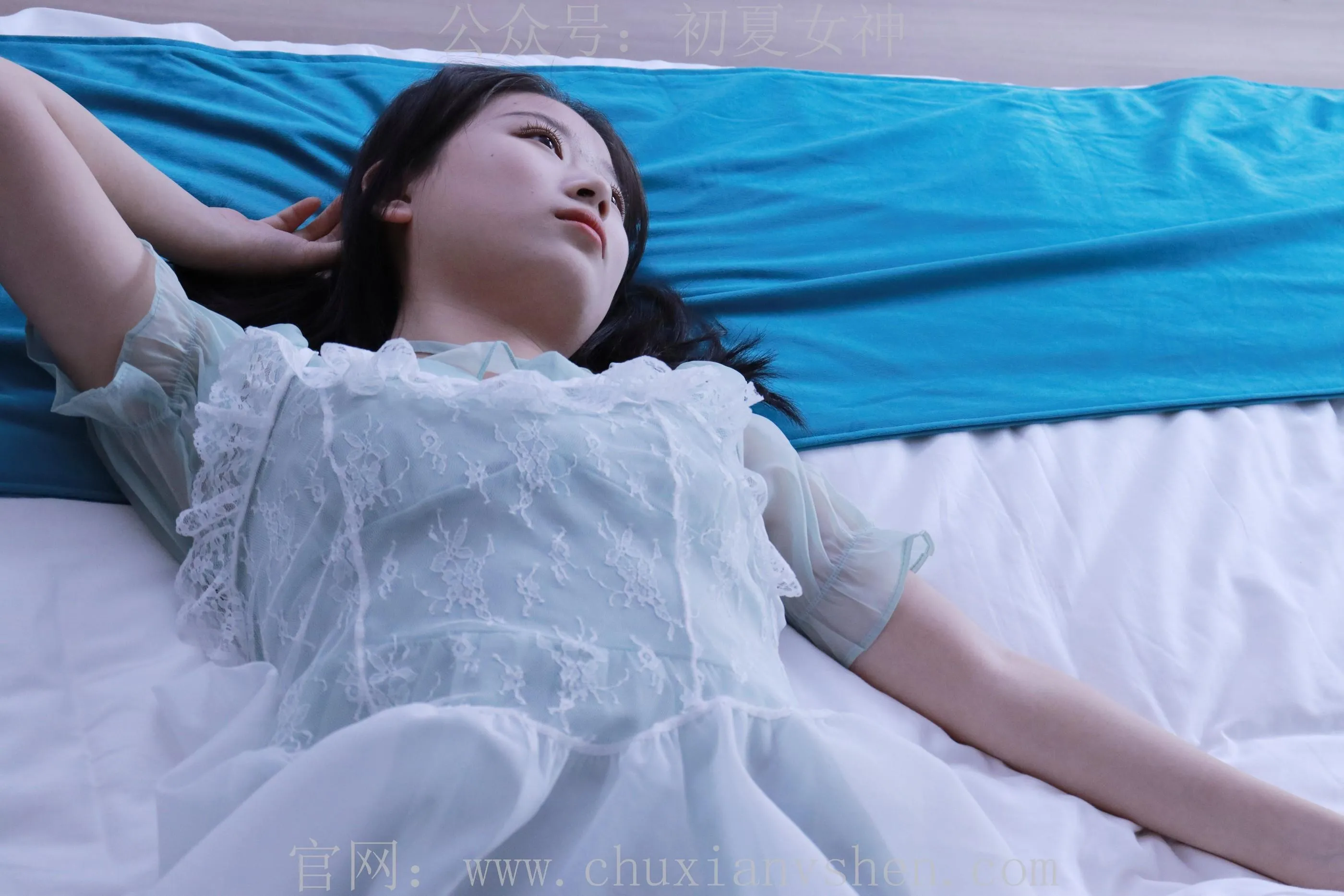 初夏女神 NO.009 念念 绿野仙踪M码连衣裙搭回力球鞋 [120P]插图